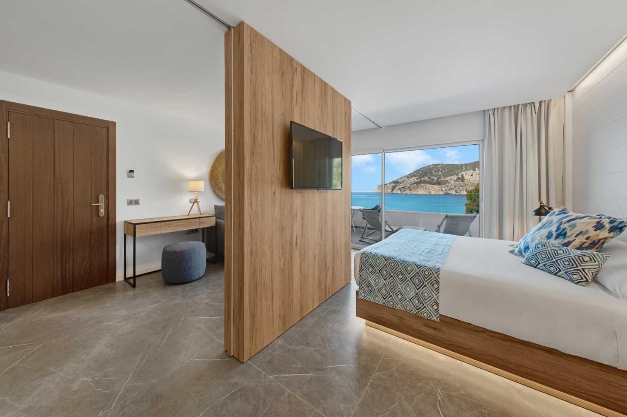 Suite Sea Pool View